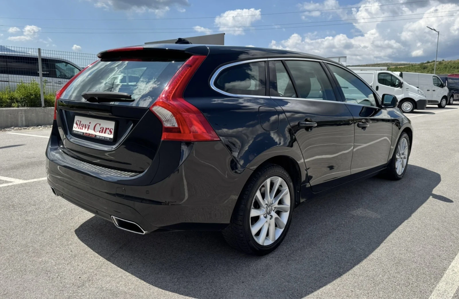 Volvo V60 2.0 d - AUTO/ NAVI/ CRUISE/ SERVICE HISTORY - изображение 4