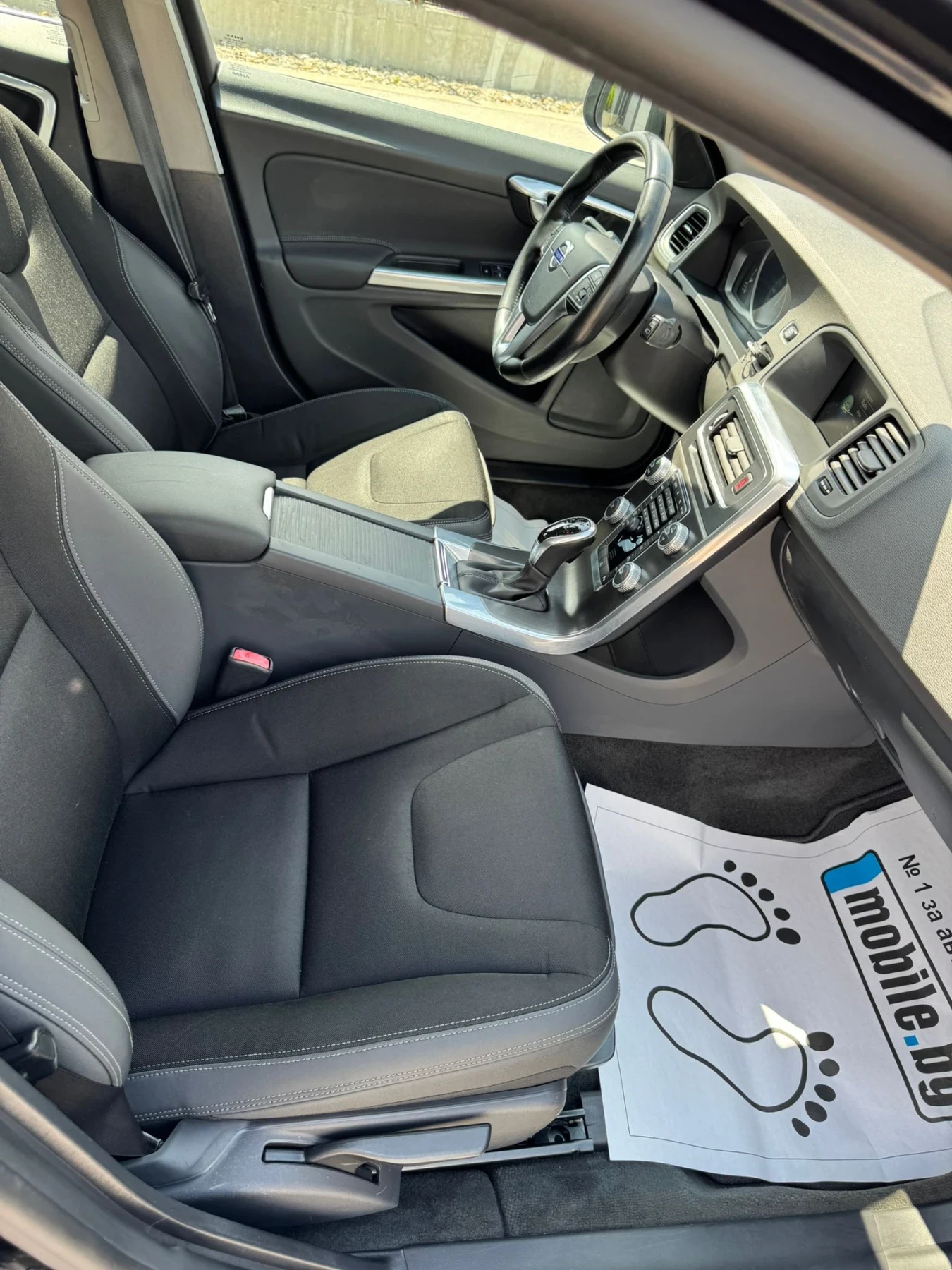 Volvo V60 2.0 d - AUTO/ NAVI/ CRUISE/ SERVICE HISTORY - изображение 8