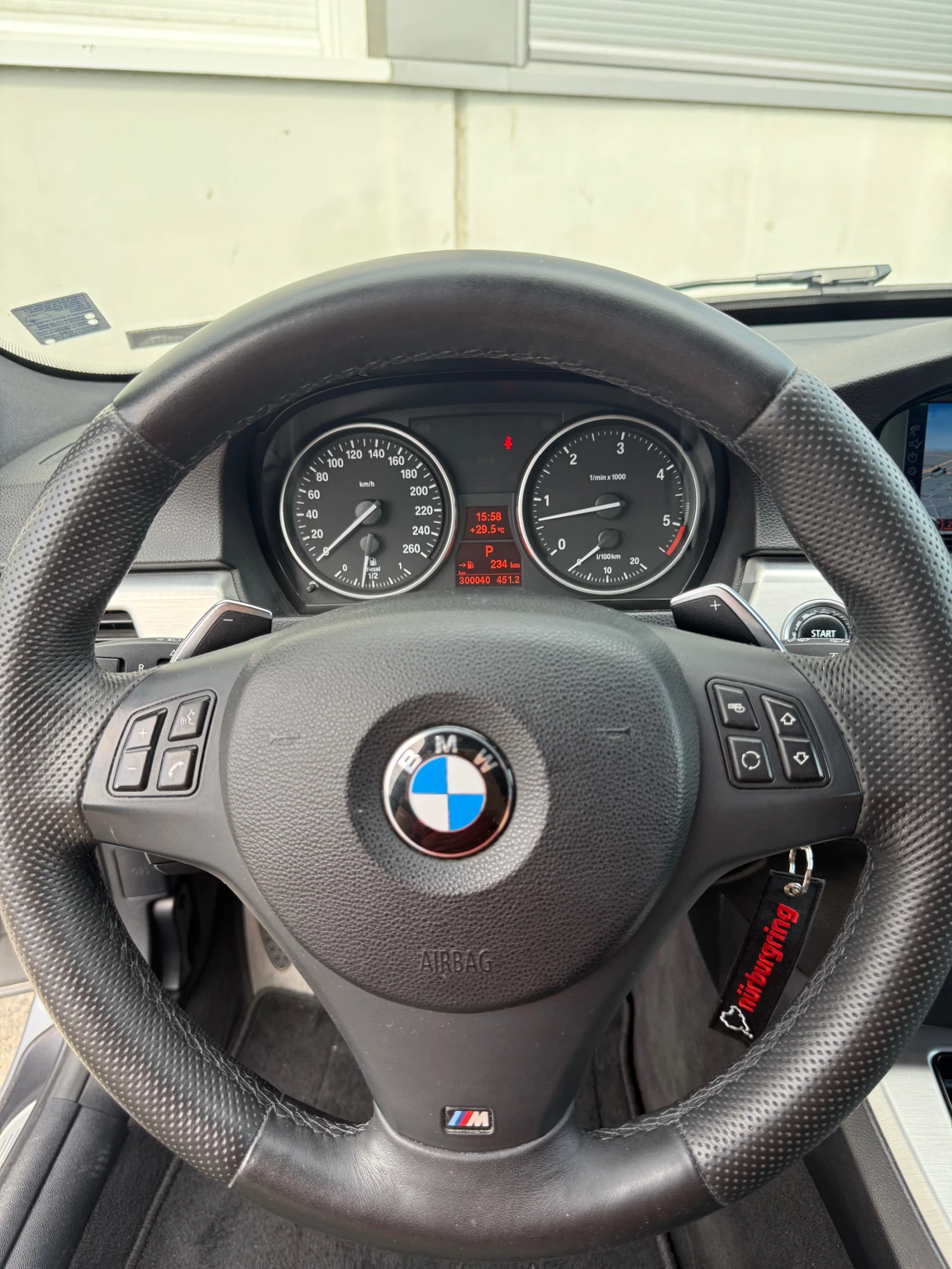 BMW 330 330xd - изображение 7