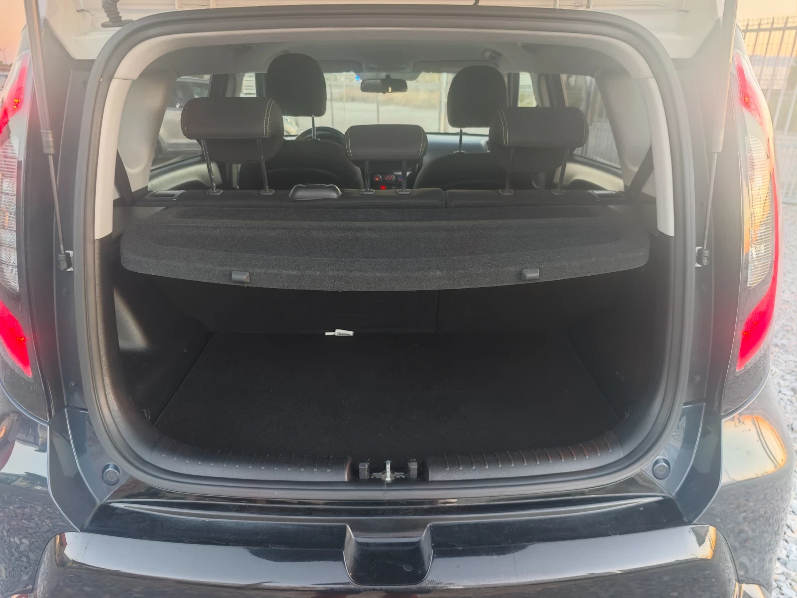 Kia Soul 1.6i   | Mobile.bg   15