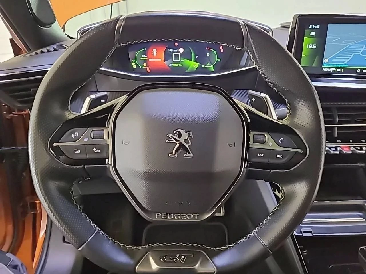Peugeot 2008 GT PURETECH EAT8 155КС - изображение 7