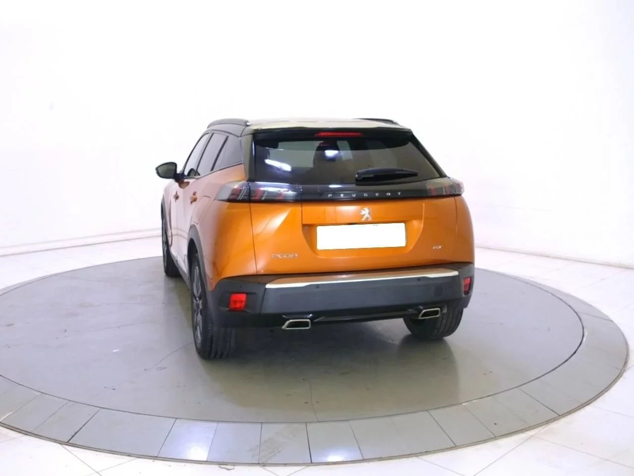 Peugeot 2008 GT PURETECH EAT8 155КС - изображение 2