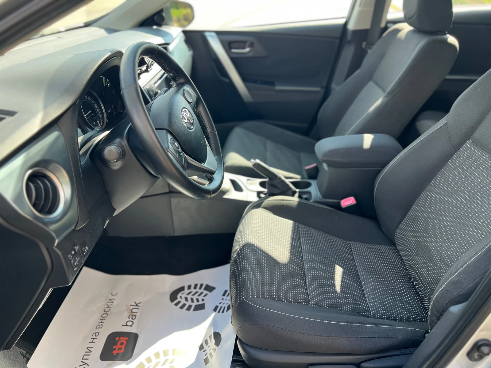 Toyota Auris 1.8Hybrid-Лизинг по 290лв през Уникредит  - изображение 7