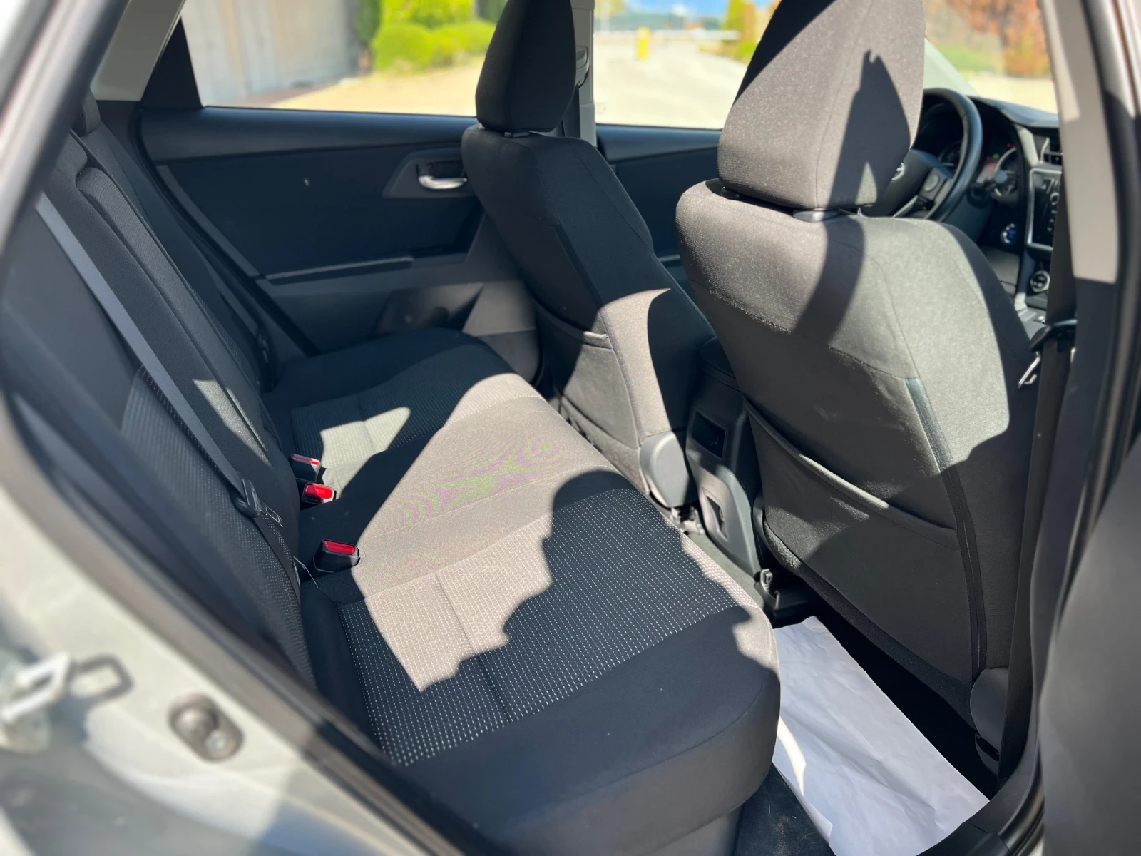 Toyota Auris 1.8Hybrid-Лизинг по 290лв през Уникредит  | Mobile.bg — изображение 12