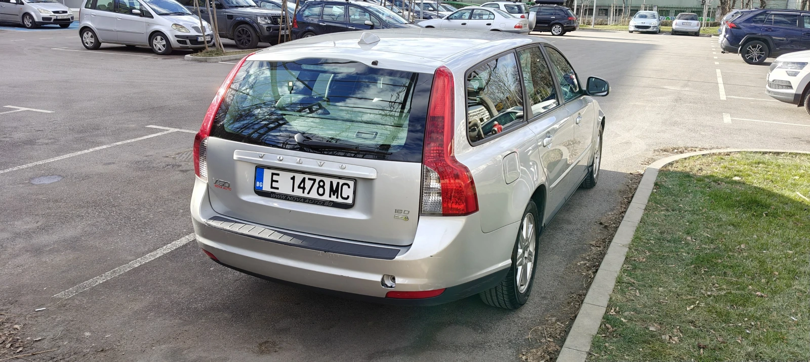 Volvo V50 T-Tec интериор - изображение 4