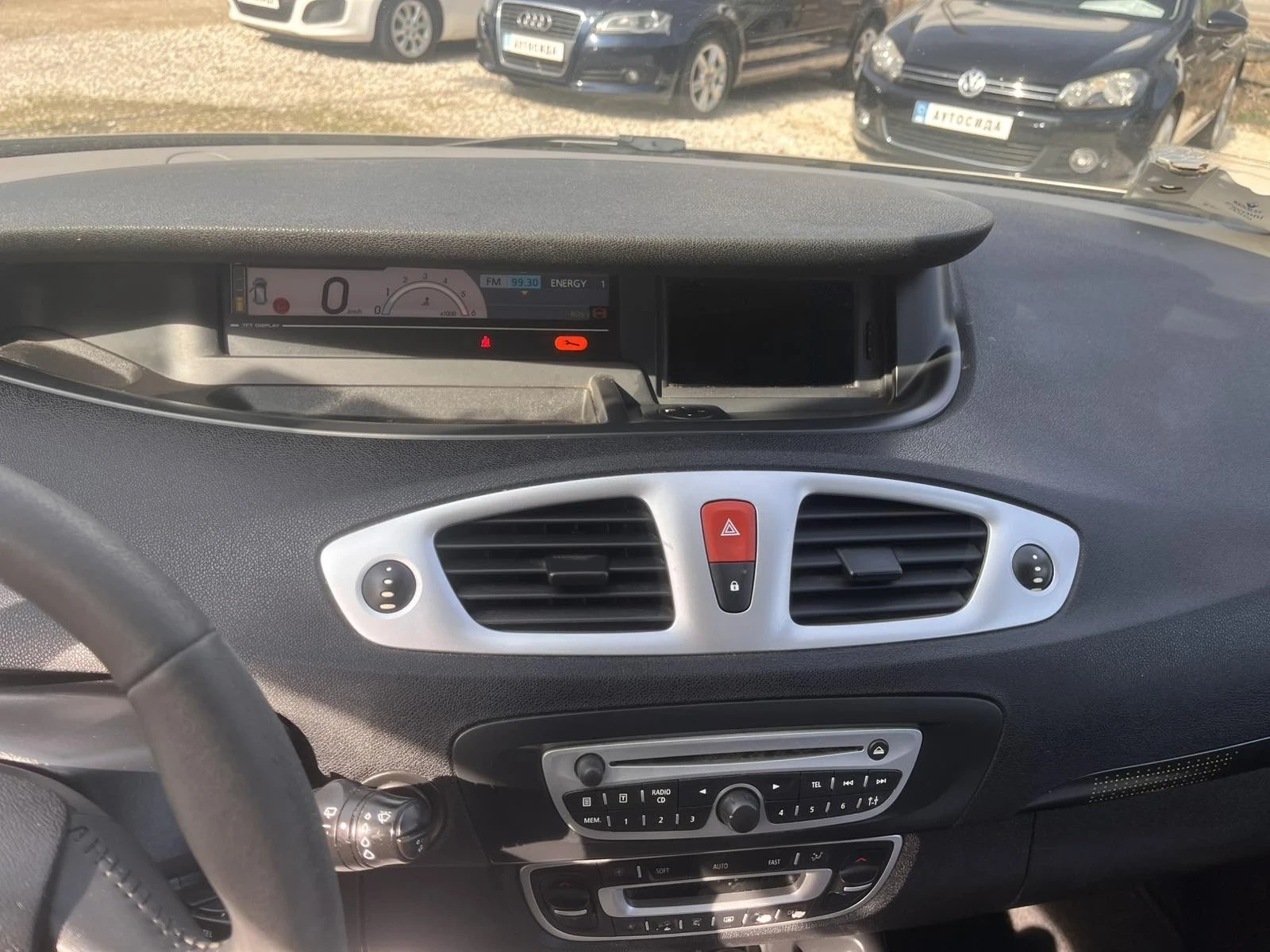 Renault Scenic 1.5dci Navi Camera Italy, снимка 13 - Автомобили и джипове - 53715503