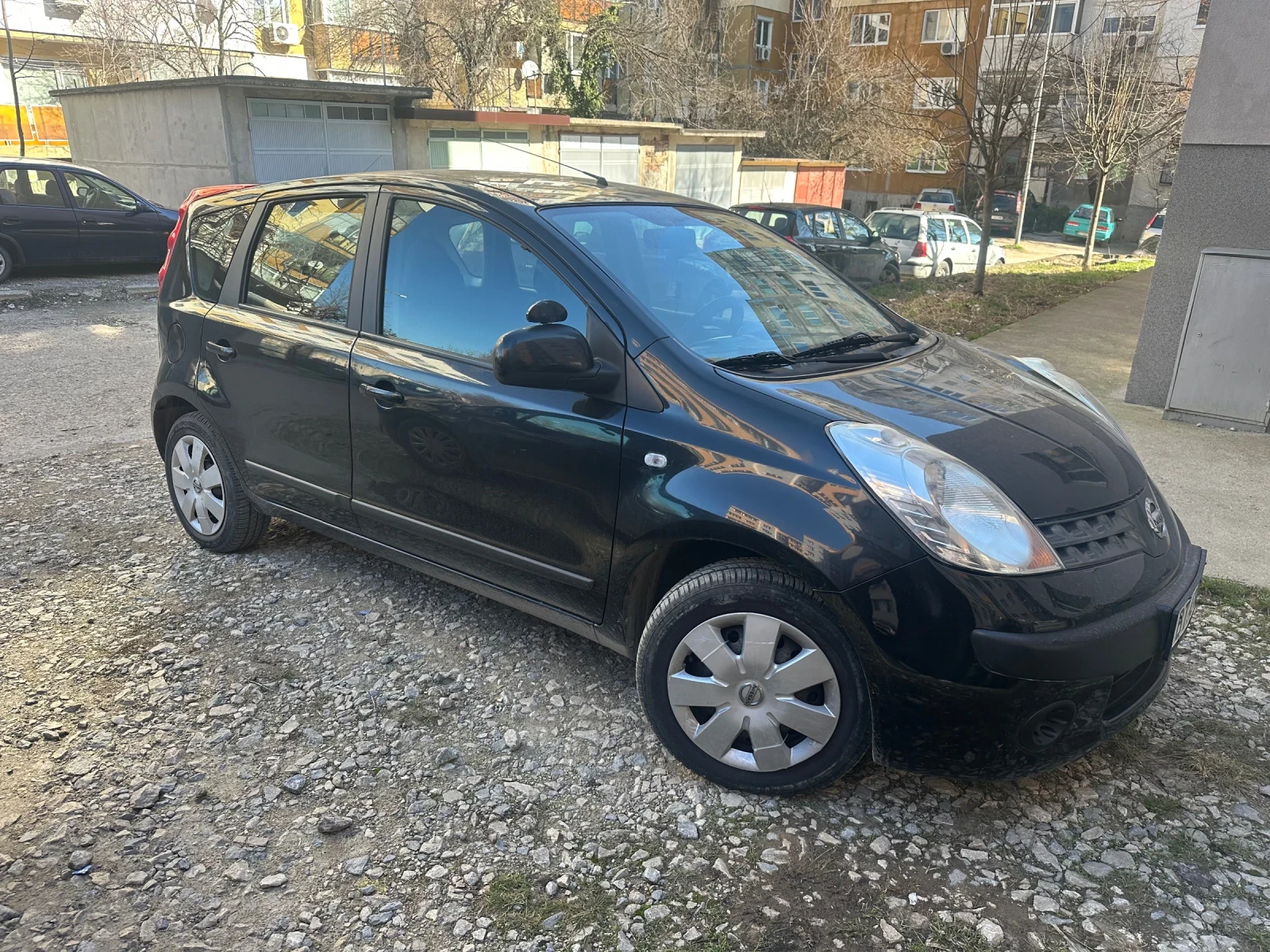 Nissan Note, снимка 2 - Автомобили и джипове - 53748523