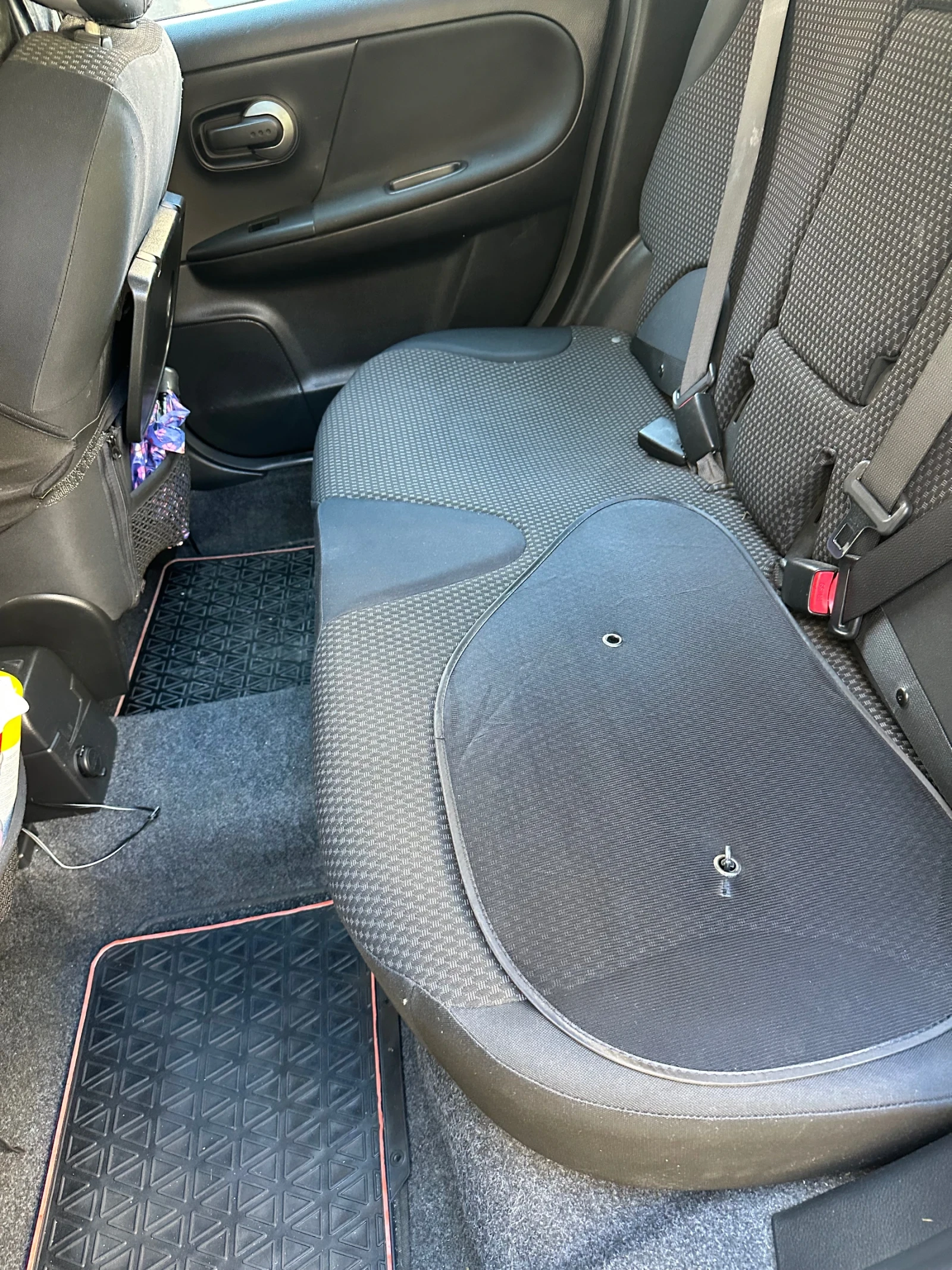 Nissan Note, снимка 11 - Автомобили и джипове - 53748523