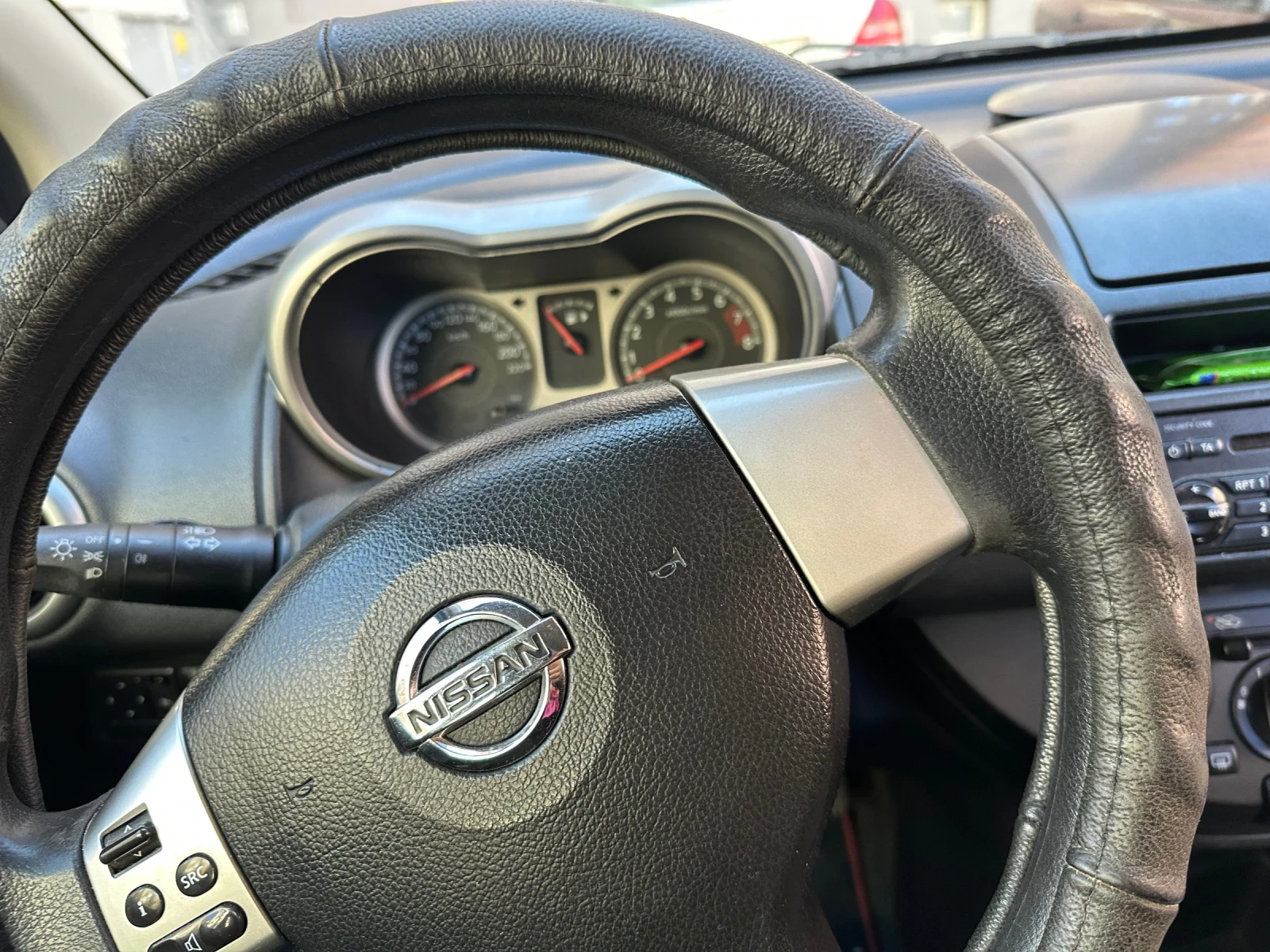Nissan Note, снимка 6 - Автомобили и джипове - 53748523
