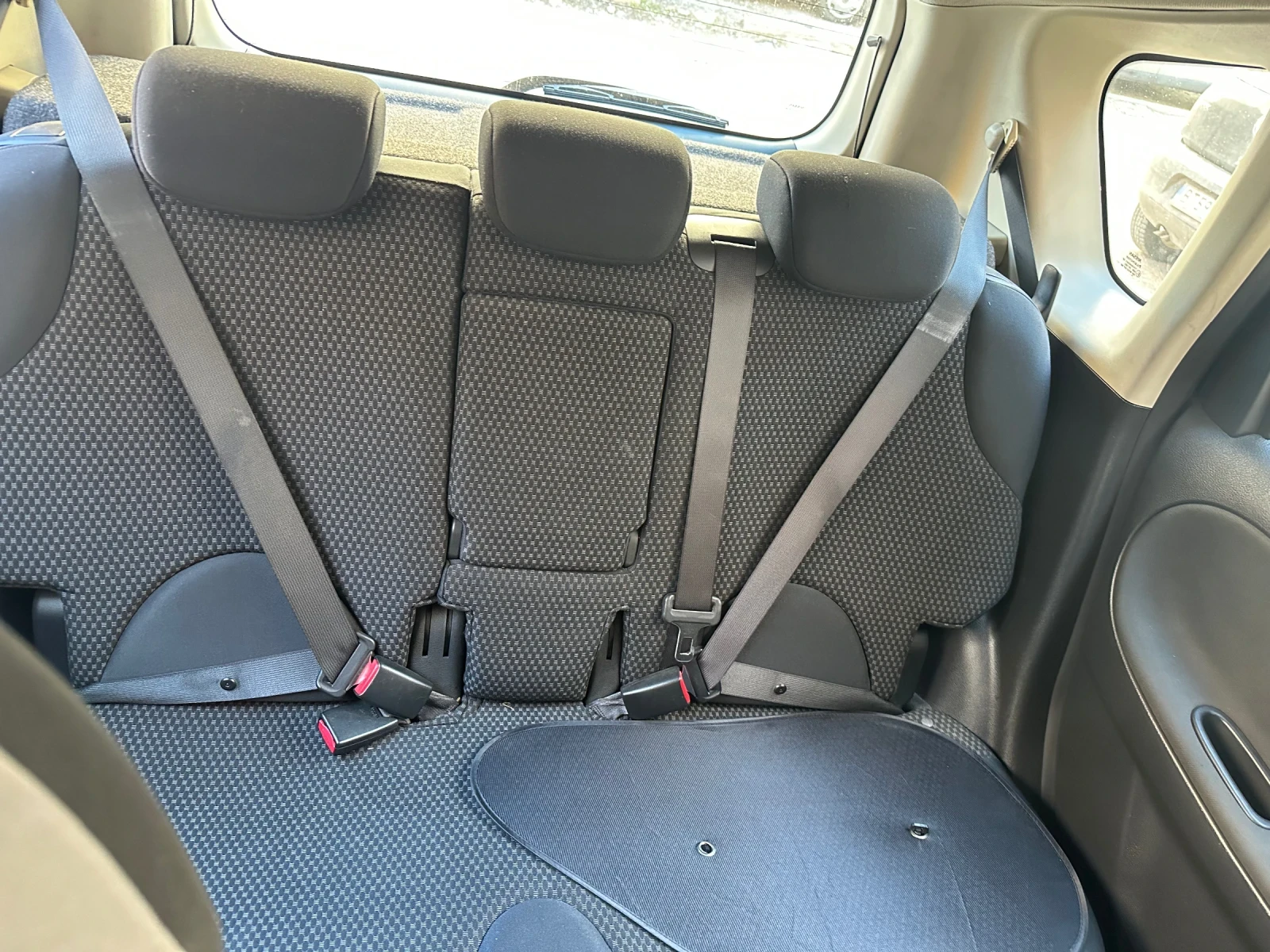 Nissan Note, снимка 8 - Автомобили и джипове - 53748523