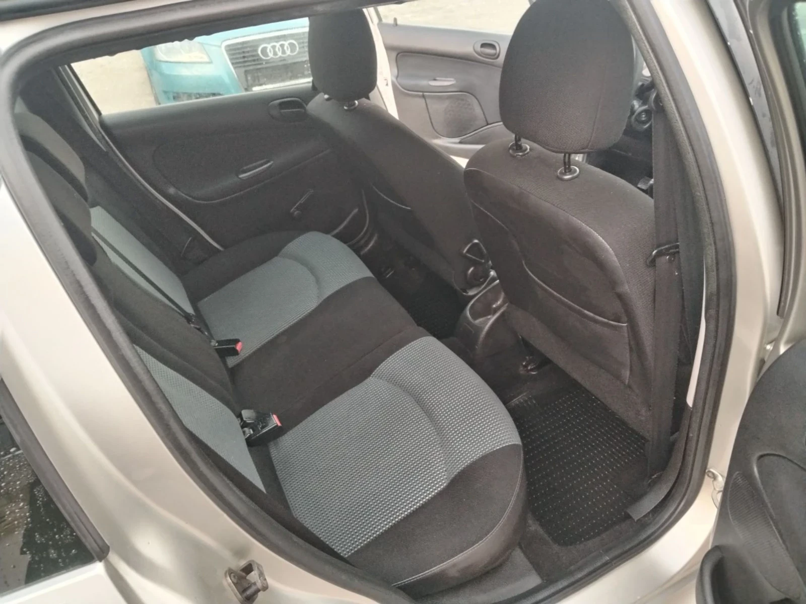 Peugeot 206 1.4* HDI* Климатроник* Face-Lift , снимка 10 - Автомобили и джипове - 54083305