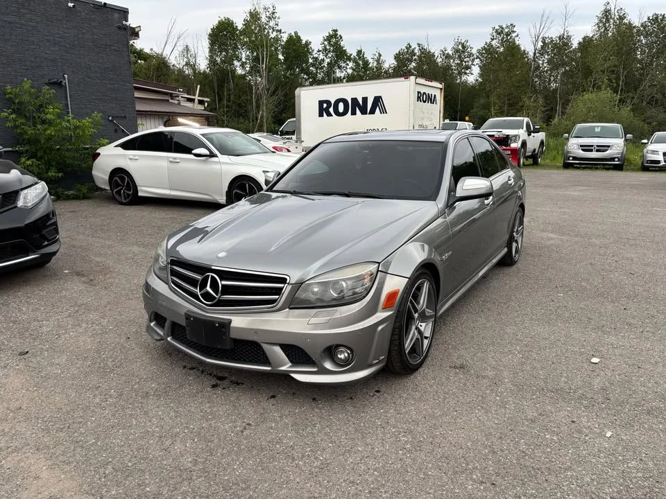 Mercedes-Benz C 63 AMG * КОЖА* ПОДГРЕВ* НАВИ* ШИБИДАХ* КРАЙНА ЦЕНА* , снимка 2 - Автомобили и джипове - 54185610