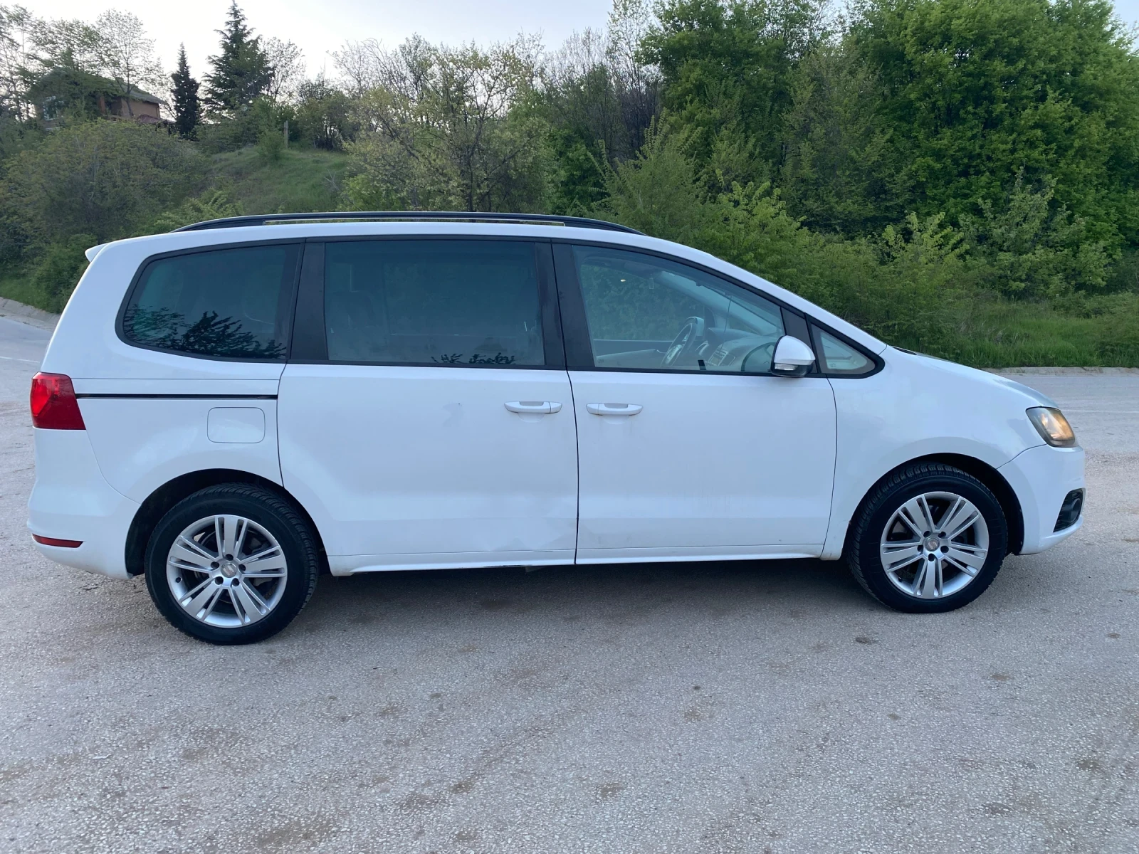 Seat Alhambra 2.0tdi 170hp 7местна, снимка 6 - Автомобили и джипове - 54339133
