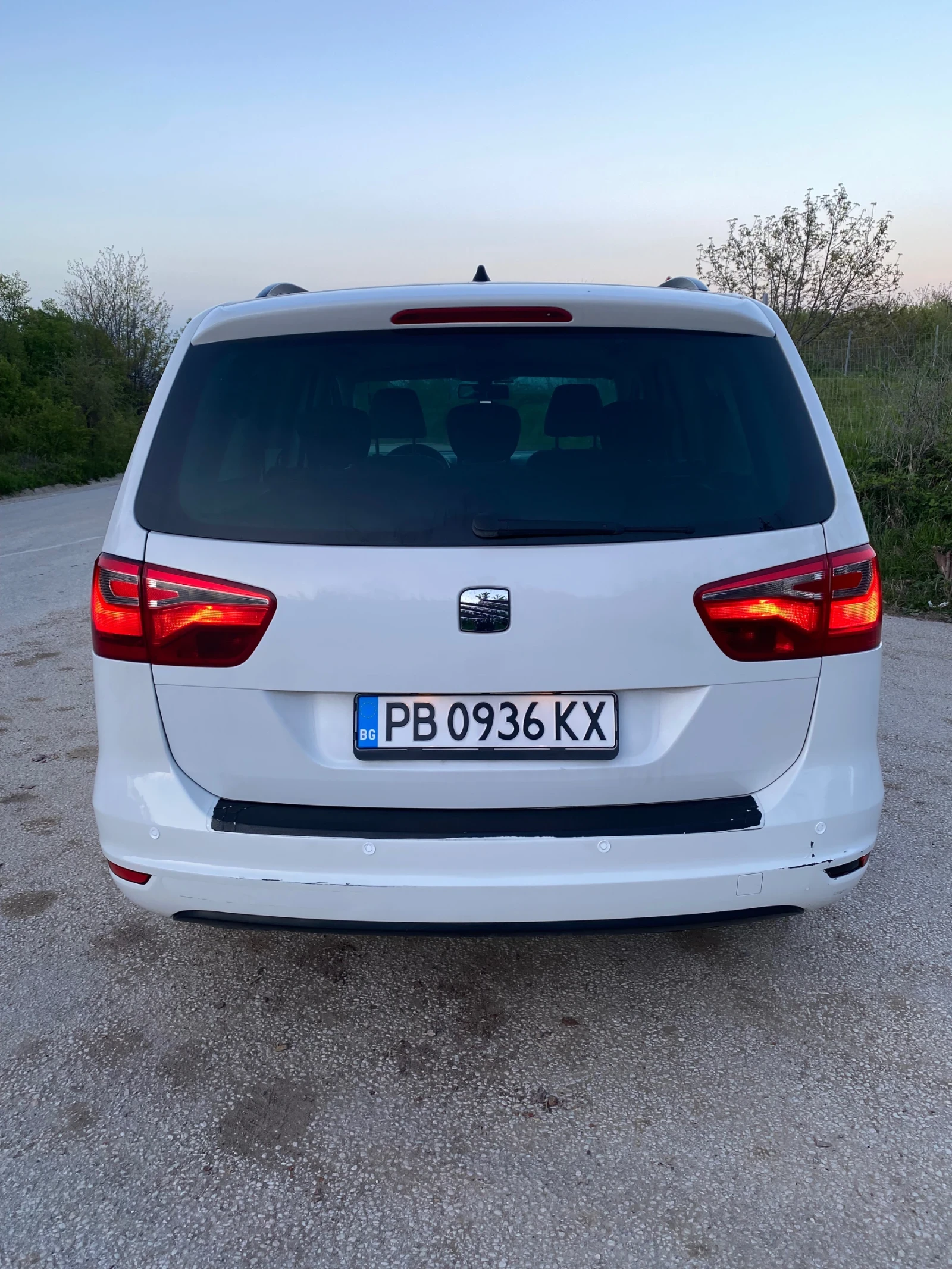 Seat Alhambra 2.0tdi 170hp 7местна, снимка 4 - Автомобили и джипове - 54339133