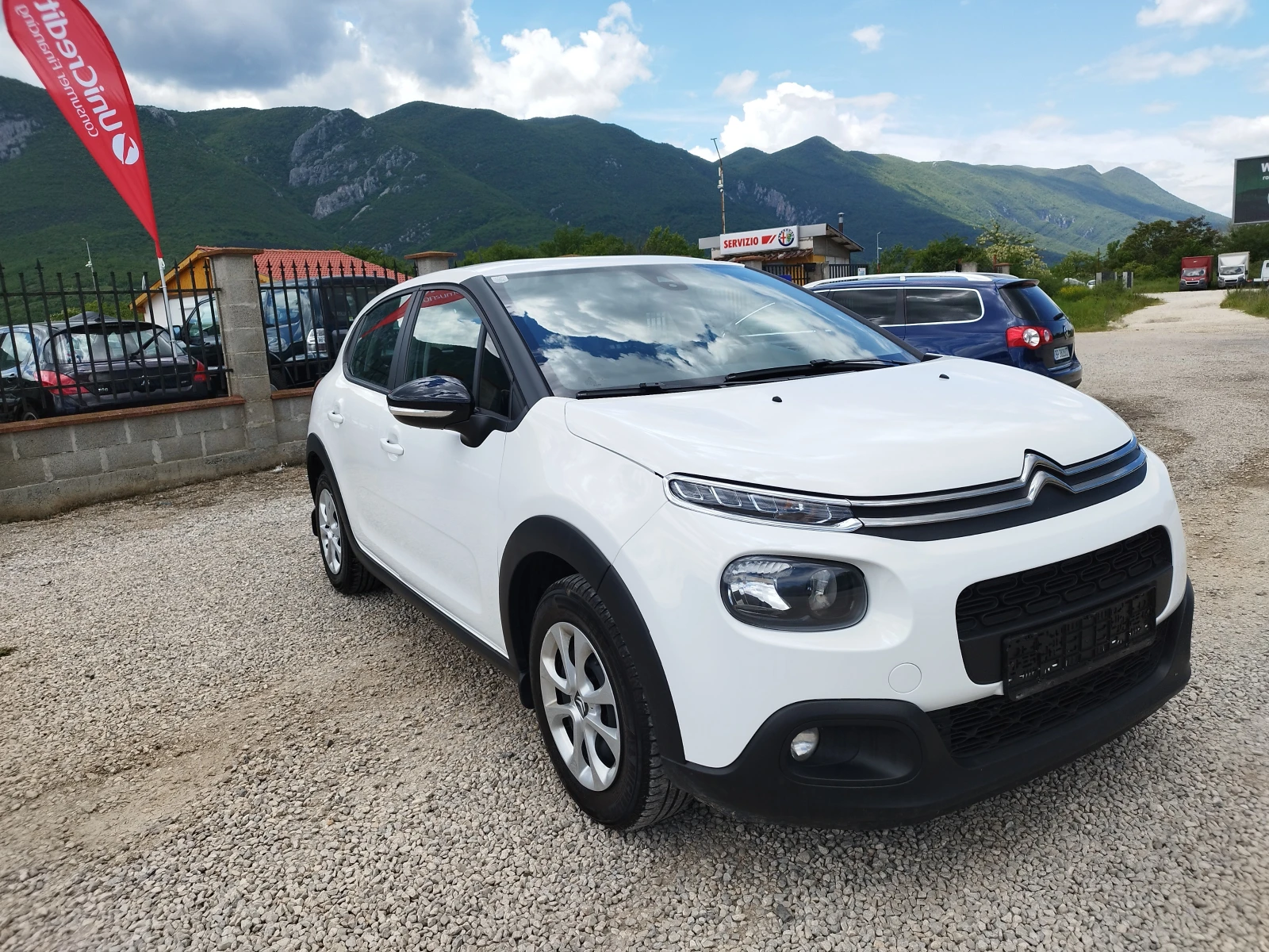 Citroen C3 1.2i 68 kc.EURO 6, снимка 7 - Автомобили и джипове - 54564753