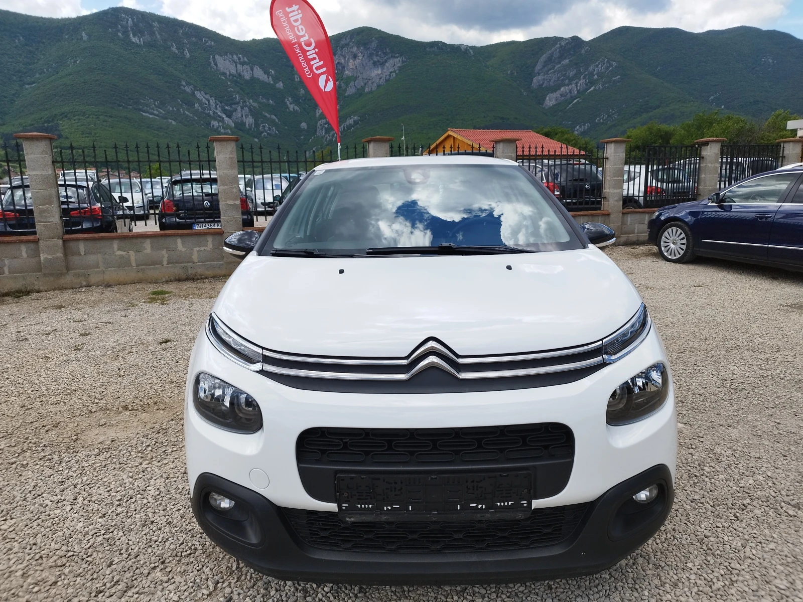 Citroen C3 1.2i 68 kc.EURO 6, снимка 8 - Автомобили и джипове - 54564753