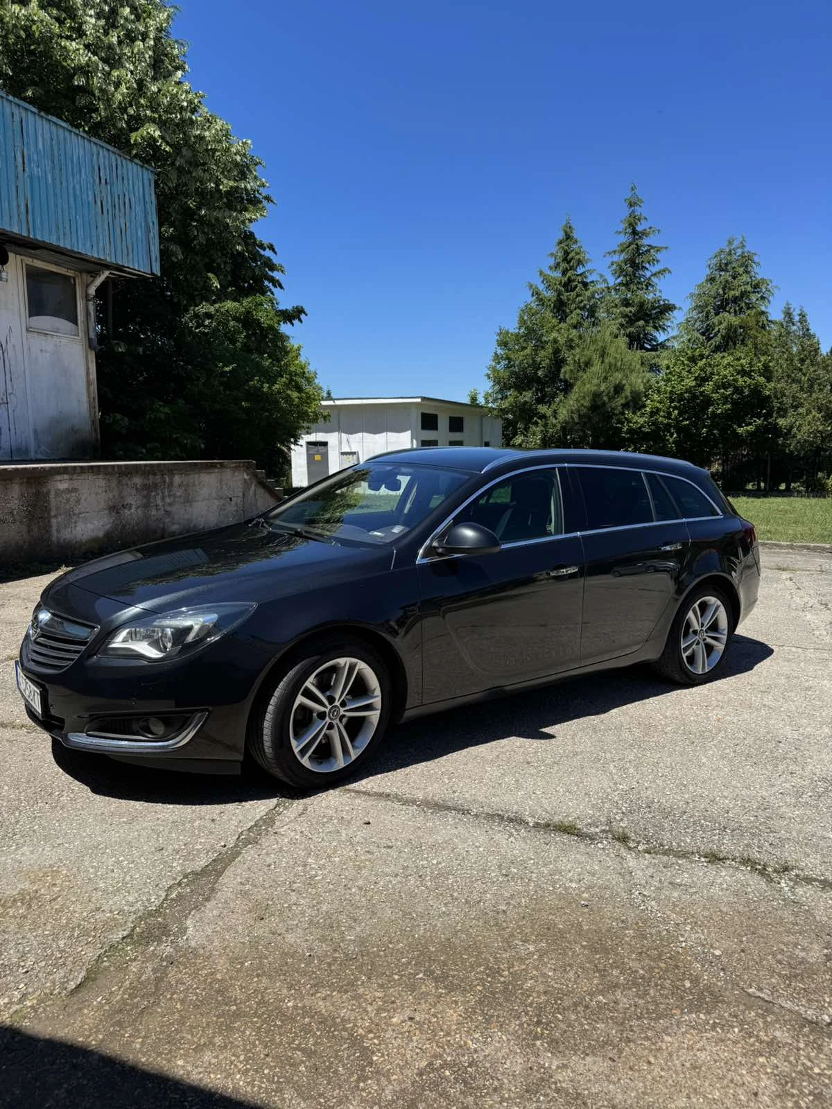 Opel Insignia 4х4 Bi Turbo, снимка 2 - Автомобили и джипове - 54720110