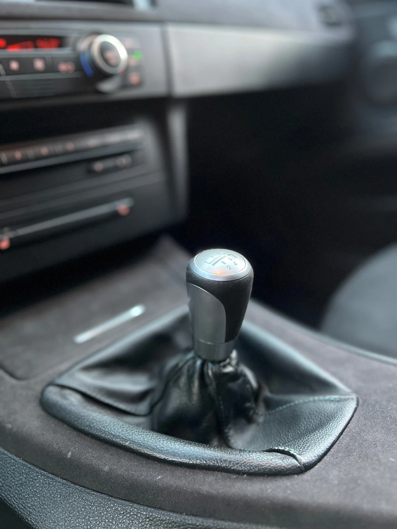 BMW 325 Keyless / Navi / Panorama / Dynamic, снимка 13 - Автомобили и джипове - 55064088