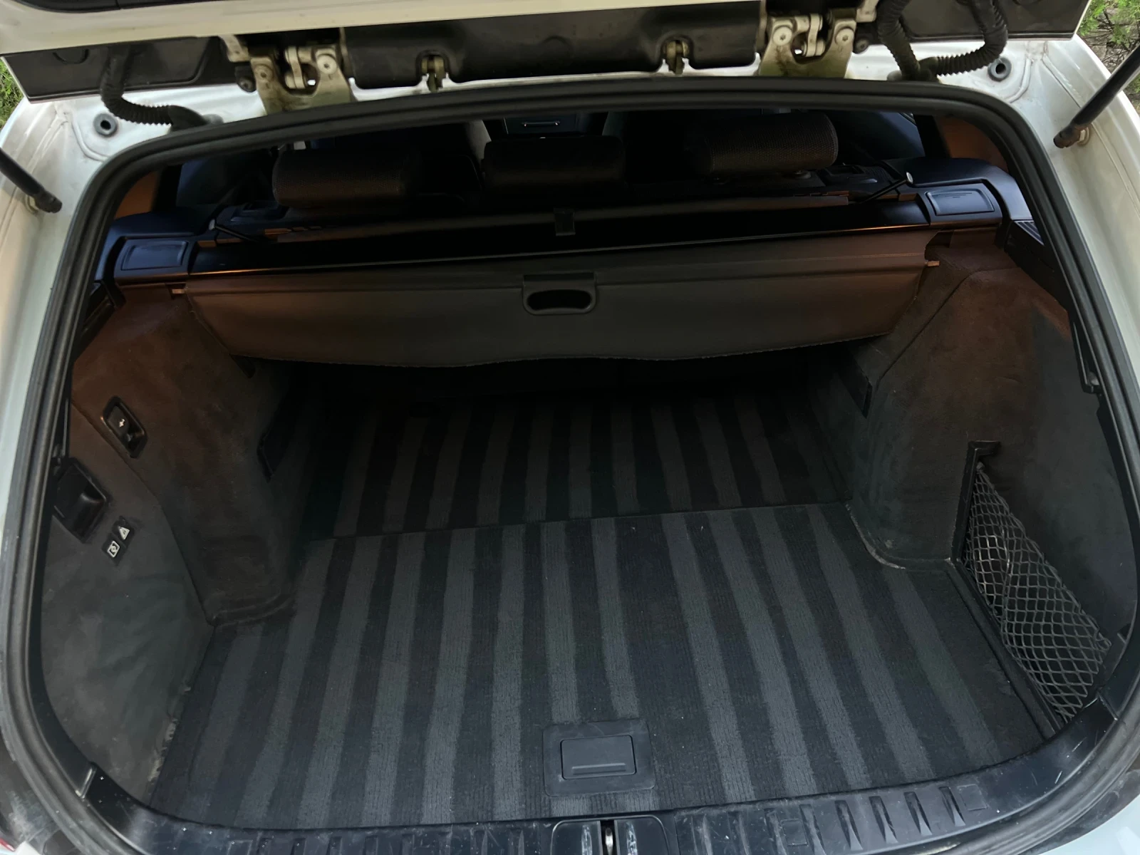 BMW 325 Keyless / Navi / Panorama / Dynamic, снимка 14 - Автомобили и джипове - 55064088