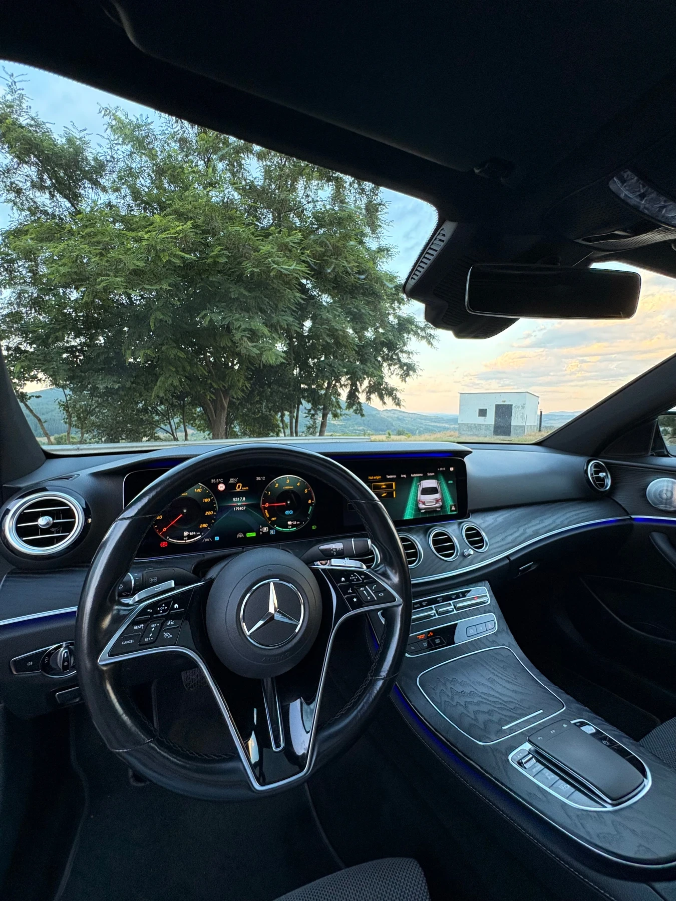 Mercedes-Benz E 300 AMG Line Facelift Keyless Go, снимка 10 - Автомобили и джипове - 55093638