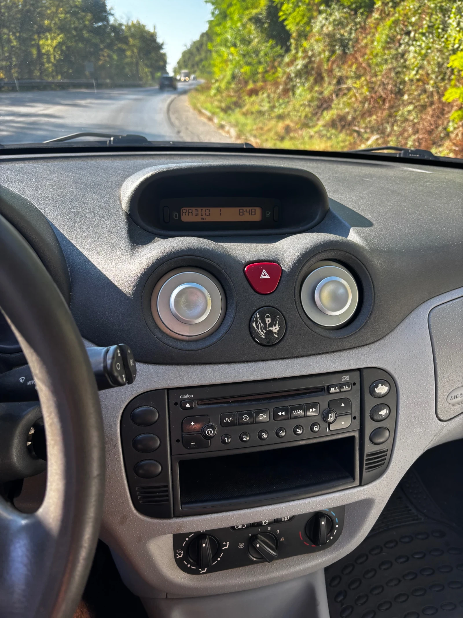 Citroen C3, снимка 6 - Автомобили и джипове - 55735593