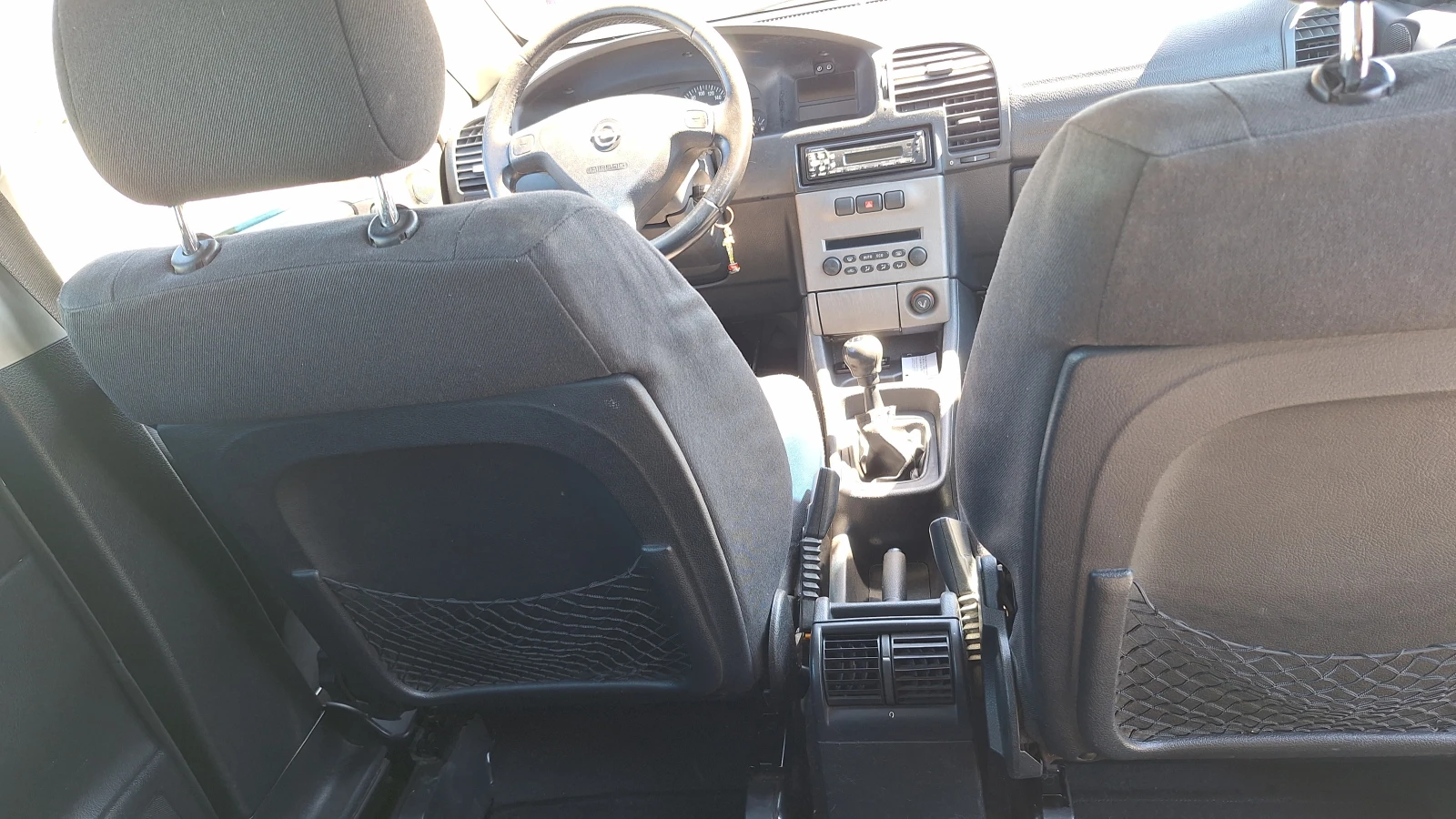 Opel Zafira, снимка 14 - Автомобили и джипове - 56030700