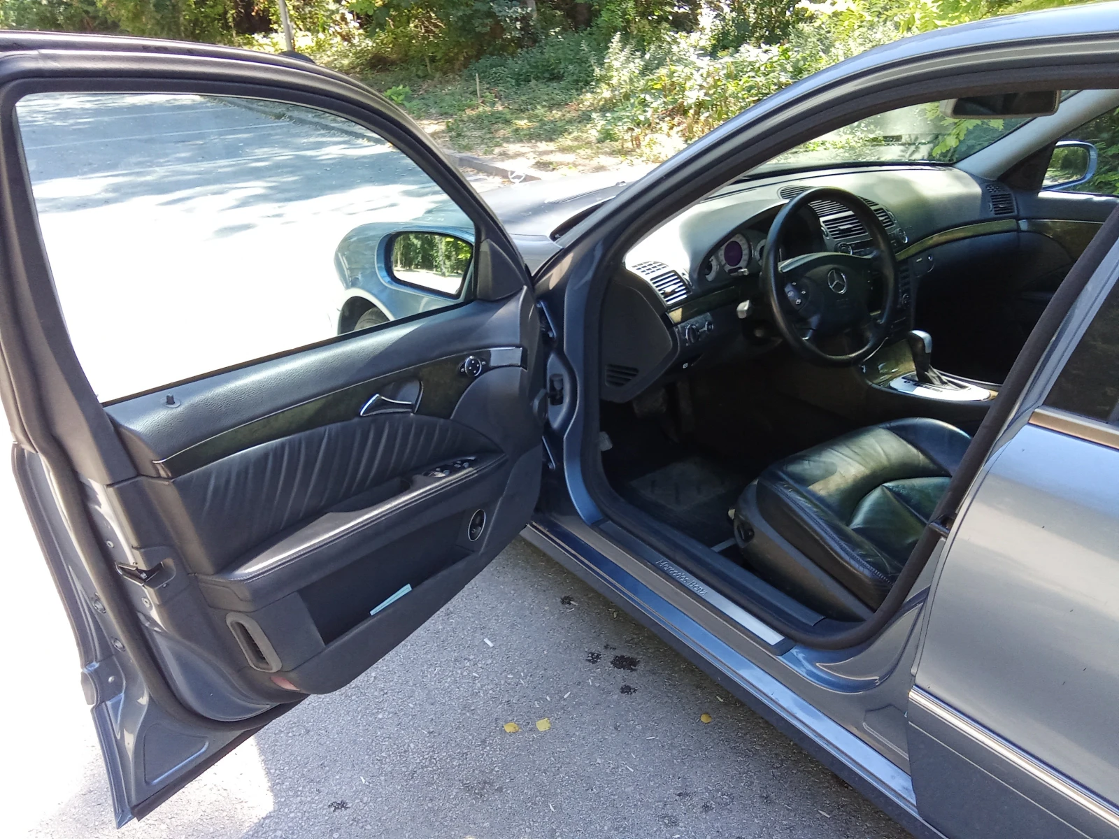 Mercedes-Benz E 270 Avangard, снимка 8 - Автомобили и джипове - 56129175