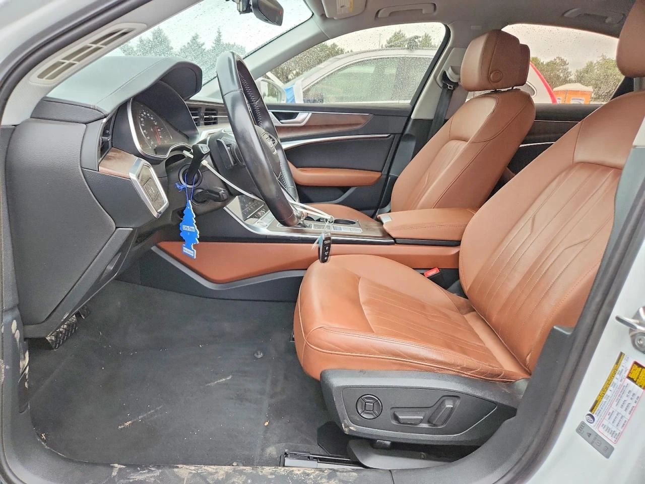 Audi A6 2.0l Premium, снимка 7 - Автомобили и джипове - 56349169