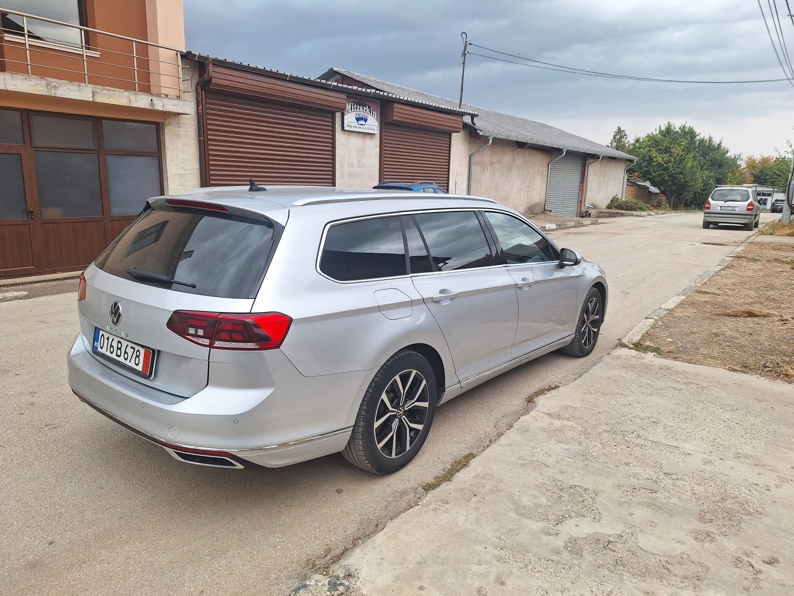 VW Passat VIRTUAL 190hp HighLine, снимка 7 - Автомобили и джипове - 56456008