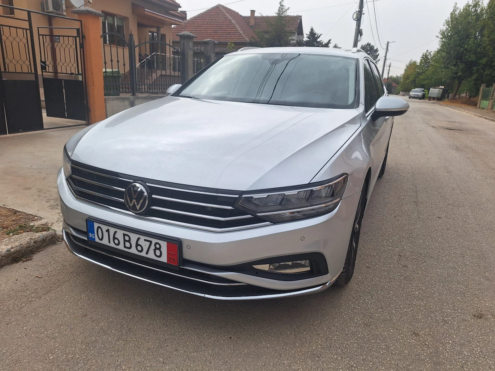 VW Passat VIRTUAL 200hp HighLine, снимка 9 - Автомобили и джипове - 56456008
