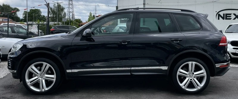 VW Touareg 3.0D 262HP EURO6 ПАНОРАМА , снимка 8 - Автомобили и джипове - 46459436