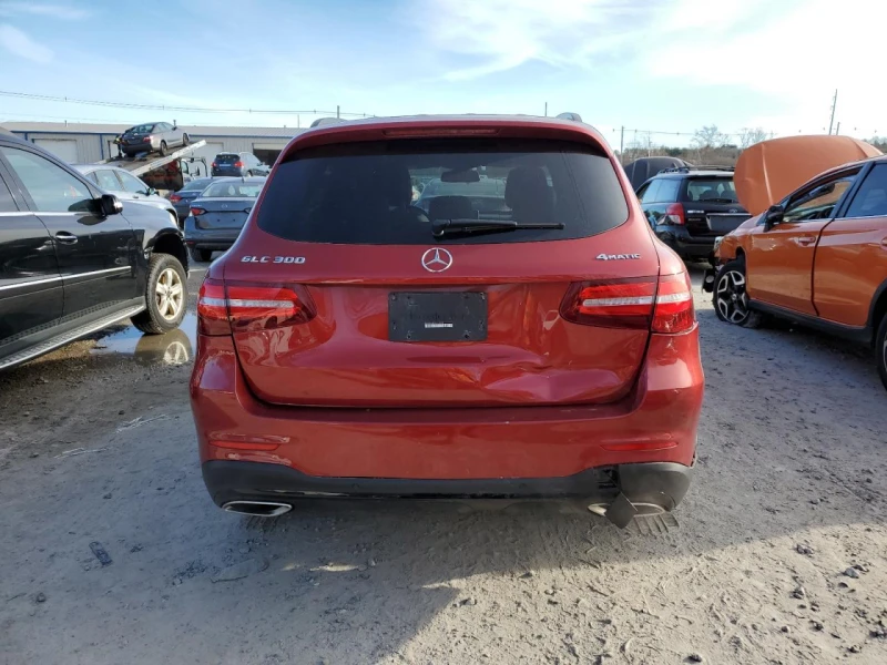 Mercedes-Benz GLC 300 4MATIC* AMG-Pack* LED* Burmester* Пано* Подгрев* , снимка 6 - Автомобили и джипове - 48540741