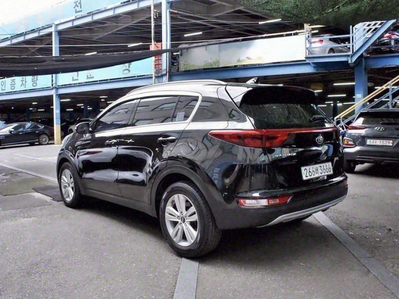 Kia Sportage Diesel 2WD Prestige  * НАЙ-ДОБРА ЦЕНА В БЪЛГАРИЯ* , снимка 4 - Автомобили и джипове - 52036805