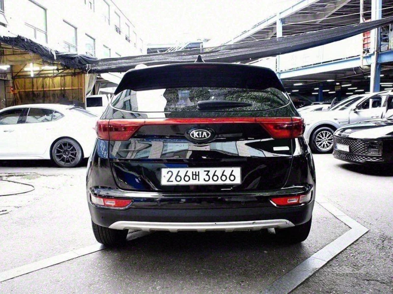 Kia Sportage Diesel 2WD Prestige  * НАЙ-ДОБРА ЦЕНА В БЪЛГАРИЯ* , снимка 3 - Автомобили и джипове - 52036805