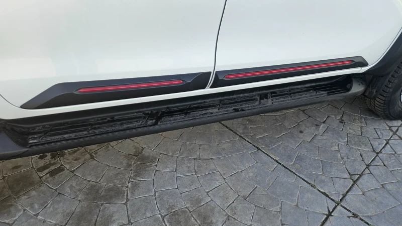 Toyota Hilux GR SPORT, снимка 7 - Автомобили и джипове - 52970210