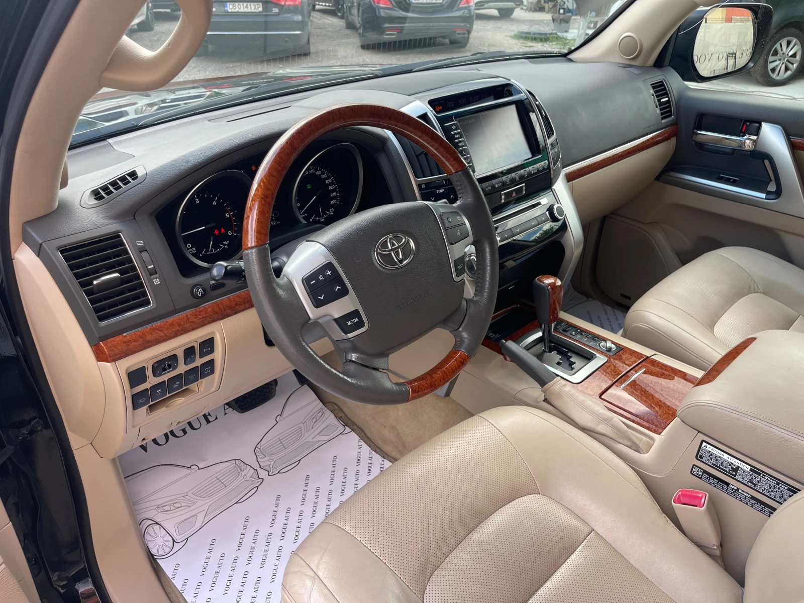 Toyota Land cruiser 200* V8* FULL - изображение 9