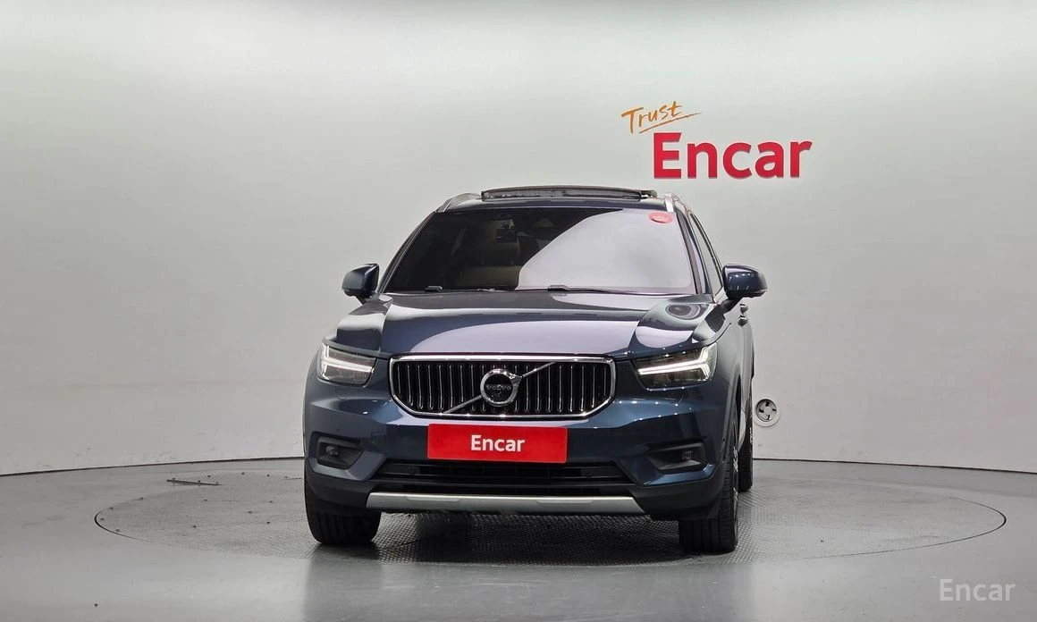 Volvo XC40, снимка 3 - Автомобили и джипове - 53970860