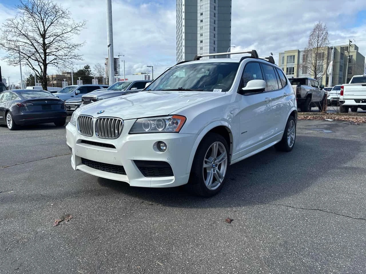 BMW X3 35i| M ПАКЕТ| ПОДГРЕВ| ЧЕРВЕН САЛОН+ КЛИП НА МОТОР | Auto.bg — изображение 1