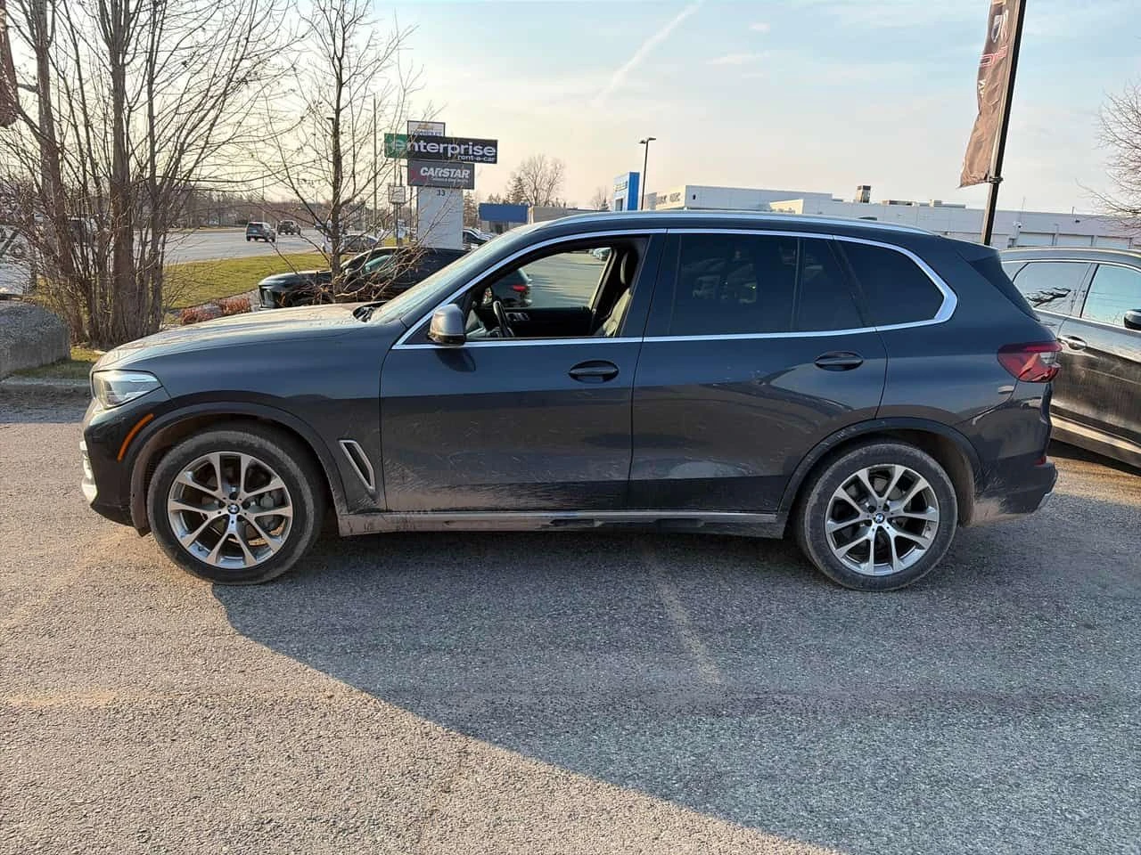 BMW X5 * xDrive40i * CARFAX * HARMAN * 360 * HEAD UP, снимка 2 - Автомобили и джипове - 54158018