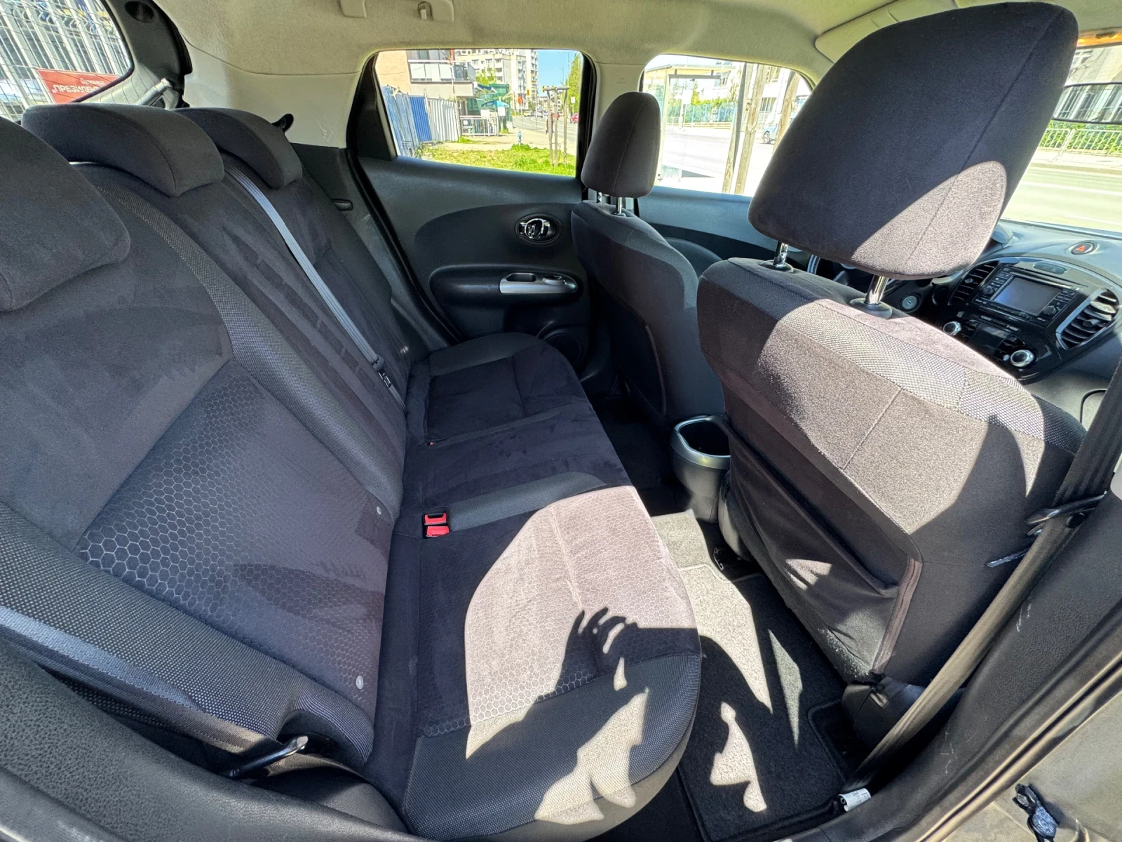 Nissan Juke 1.5dCi/NAVI, снимка 13 - Автомобили и джипове - 54318517