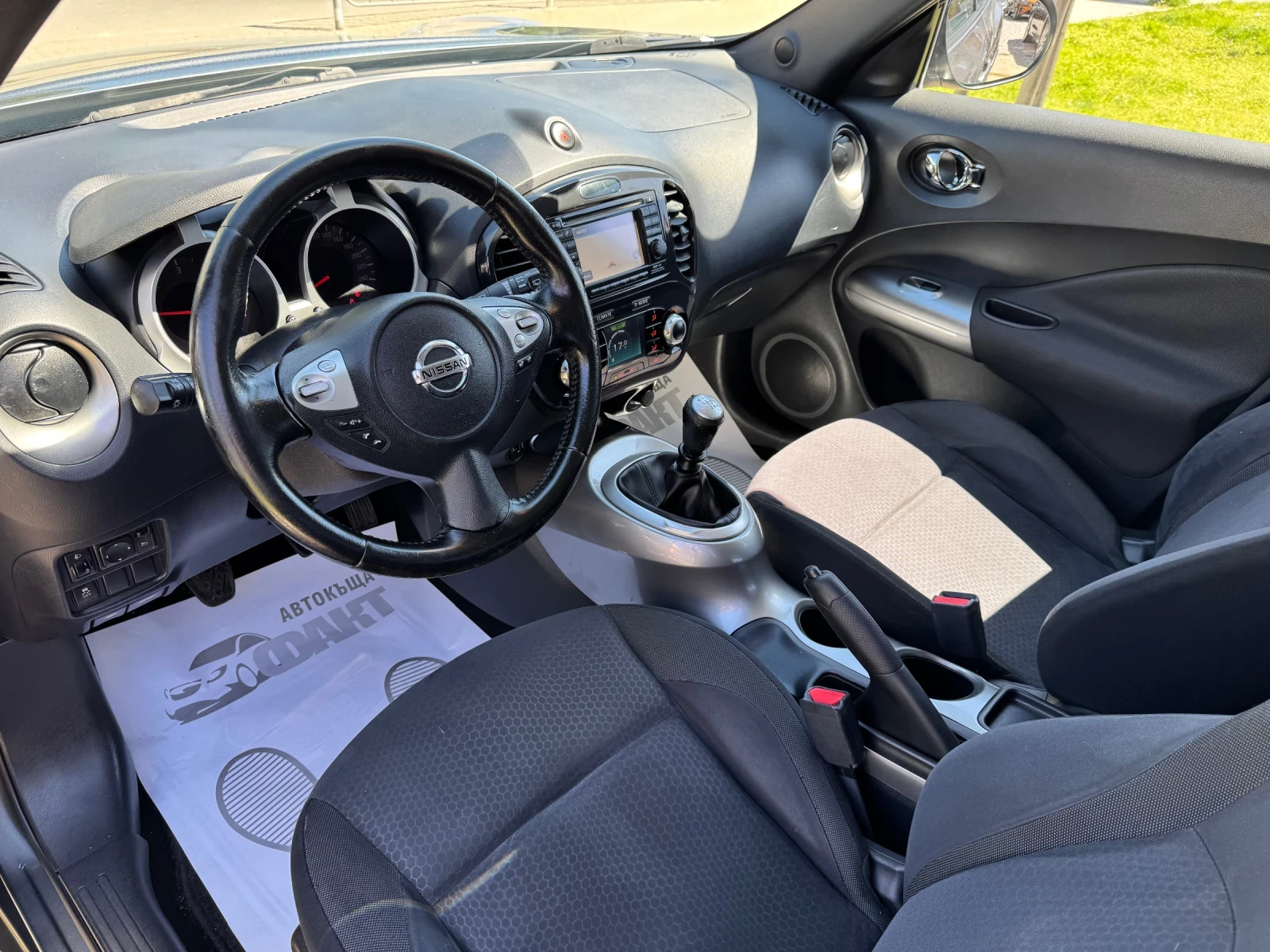 Nissan Juke 1.5dCi/NAVI, снимка 6 - Автомобили и джипове - 54318517