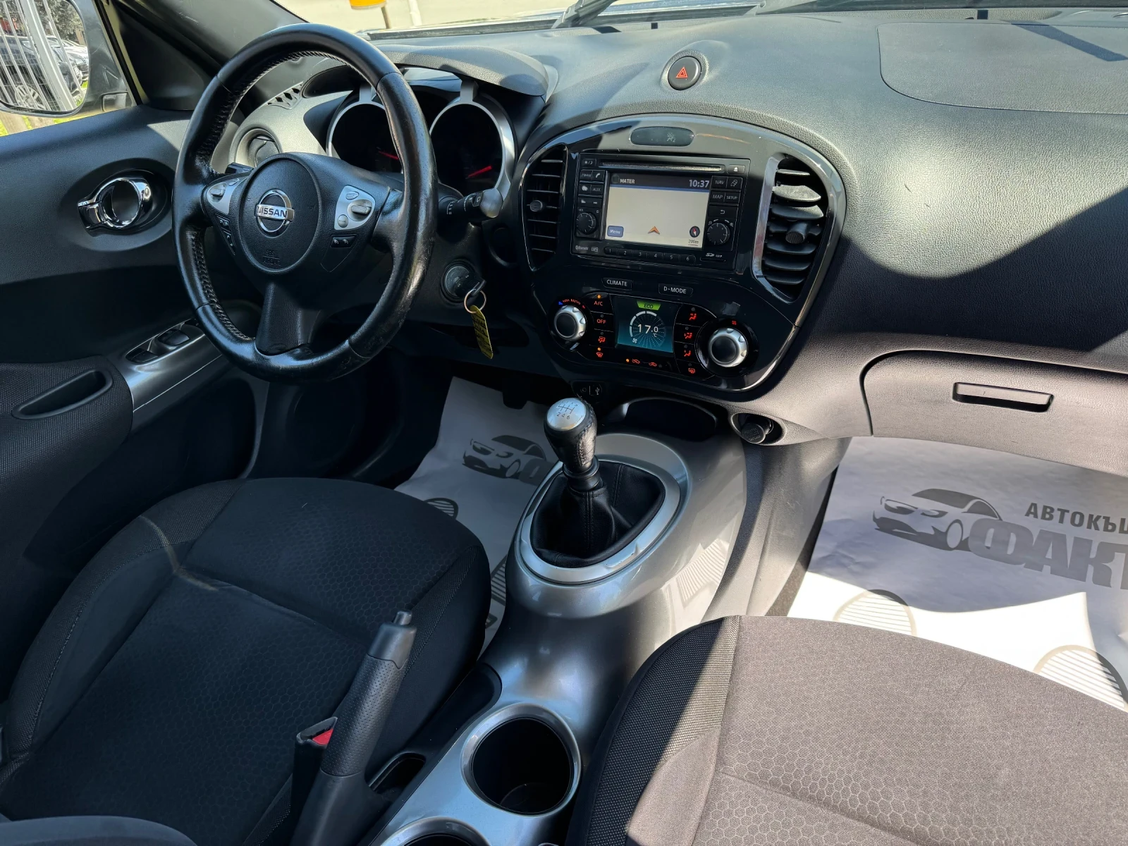 Nissan Juke 1.5dCi/NAVI, снимка 10 - Автомобили и джипове - 54318517