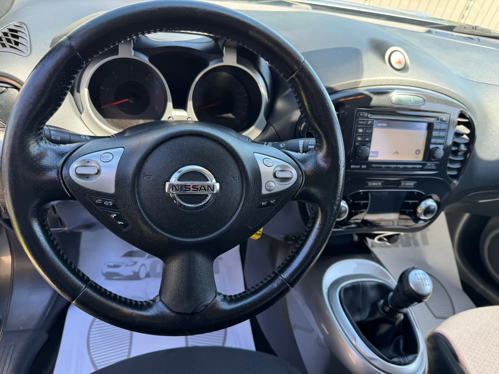 Nissan Juke 1.5dCi/NAVI, снимка 8 - Автомобили и джипове - 54318517