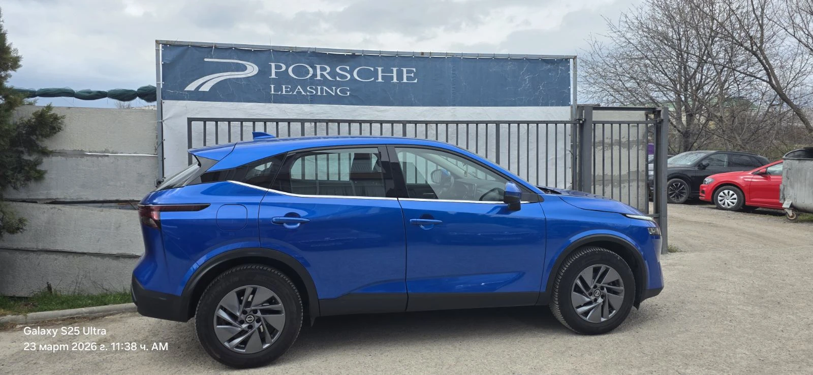 Nissan Qashqai Acenta 1.3 mild Hybrid CVT 156hp, снимка 7 - Автомобили и джипове - 54327114