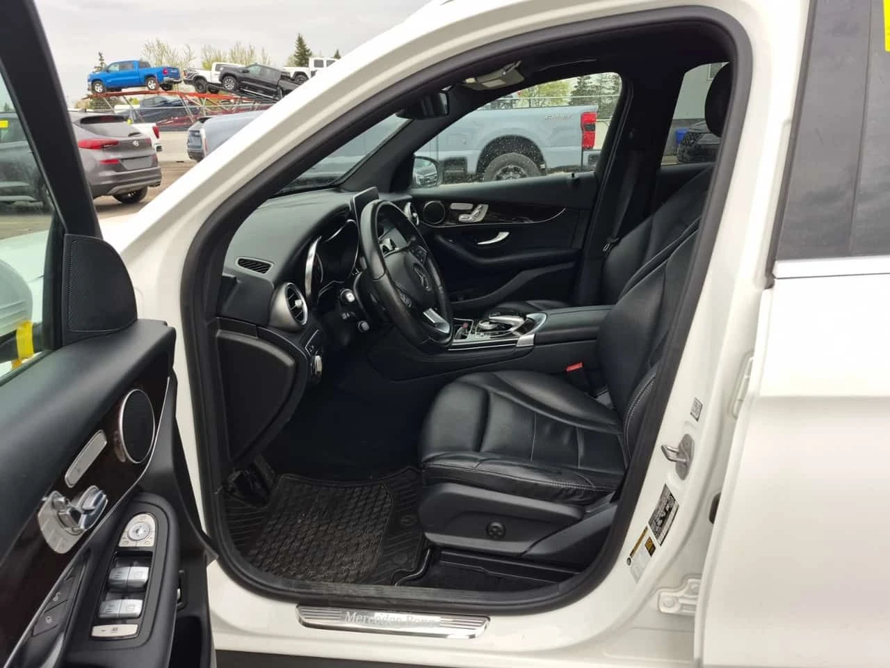Mercedes-Benz GLC 300  CARFAX | Mobile.bg � ����������� 5