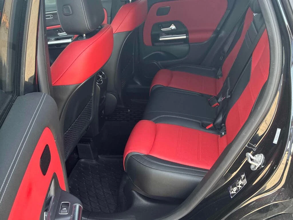 Mercedes-Benz GLA 250 4MATIC* AMG* ПОДГРЕВ* 360 КАМЕРИ* КЕЙЛЕС* МЪРТВА Т, снимка 8 - Автомобили и джипове - 55212565