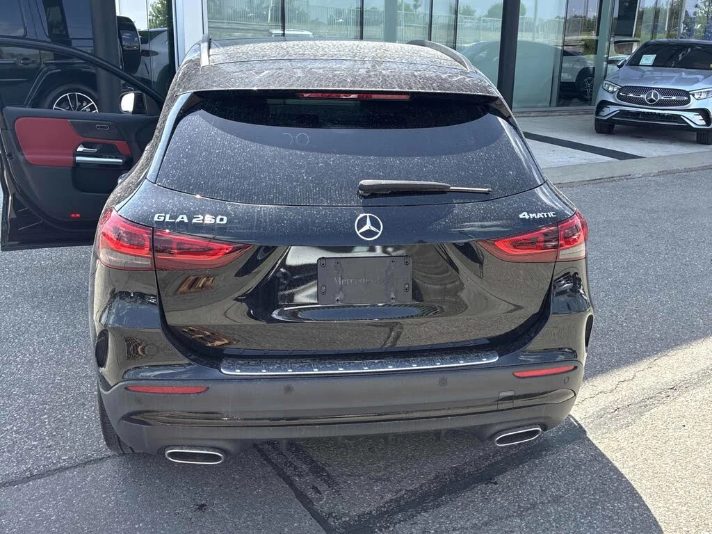 Mercedes-Benz GLA 250 4MATIC* AMG* ПОДГРЕВ* 360 КАМЕРИ* КЕЙЛЕС* МЪРТВА Т, снимка 2 - Автомобили и джипове - 55212565