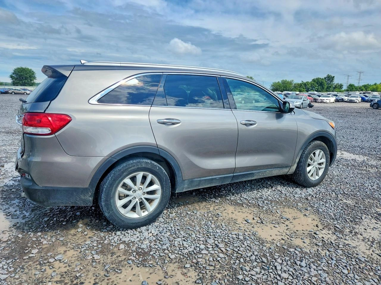 Kia Sorento 2.4l Lx, снимка 3 - Автомобили и джипове - 56034958