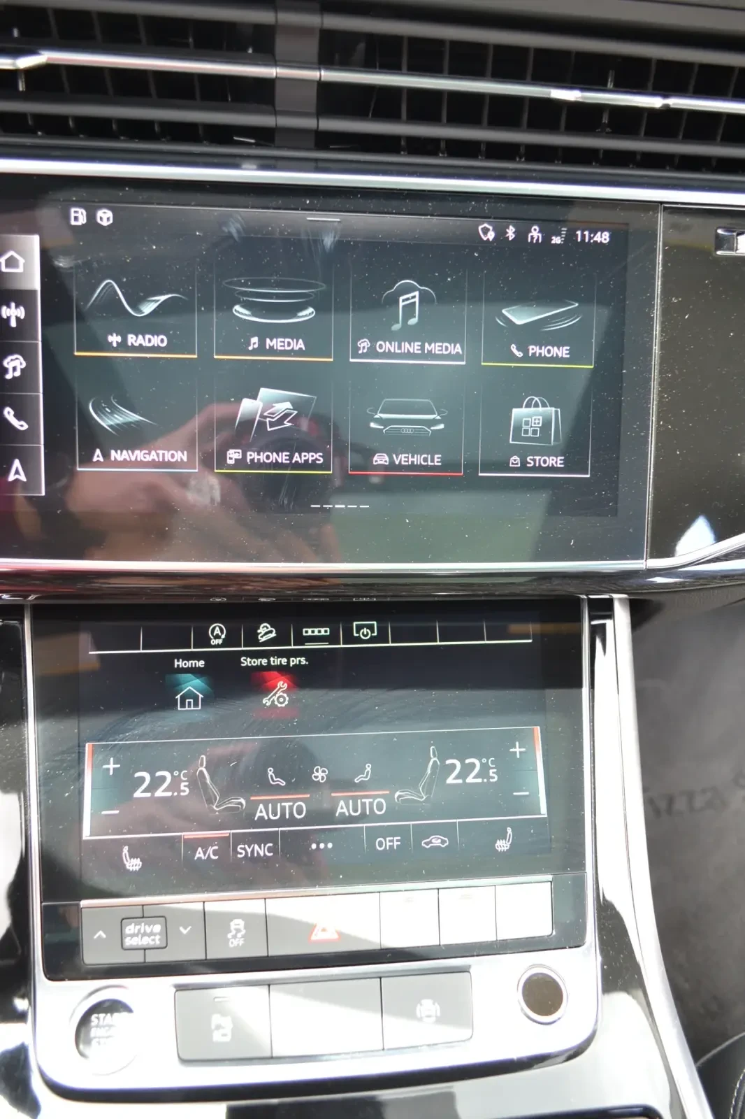 Audi Q8 55 TFSI QUATTRO, снимка 16 - Автомобили и джипове - 56209594