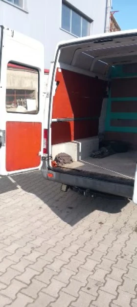 Mercedes-Benz Sprinter 208 2.2 cdi, снимка 3 - Бусове и автобуси - 53657151